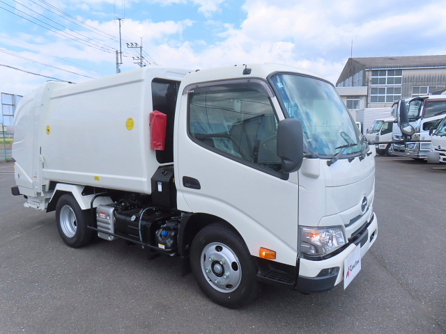 日野 2WG-XZU606X