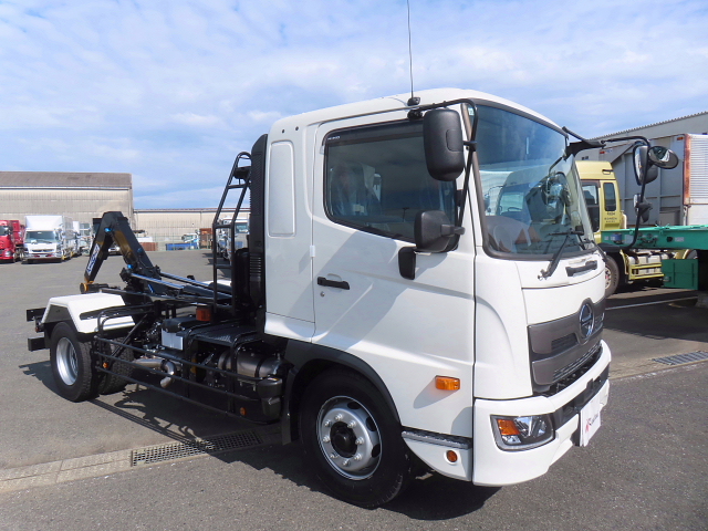 日野 2PG-FE2ACA