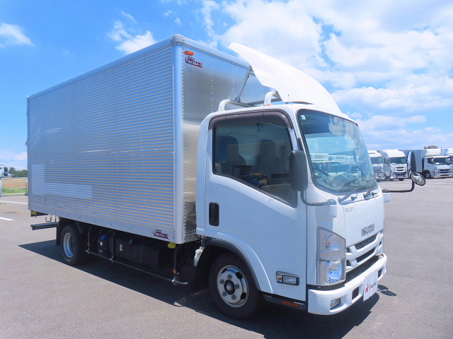 いすゞ 2RG-NLR88AN