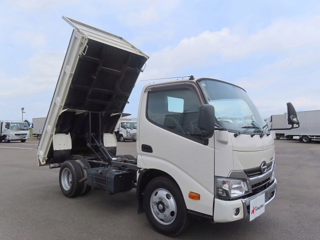 日野 TKG-XZU620T